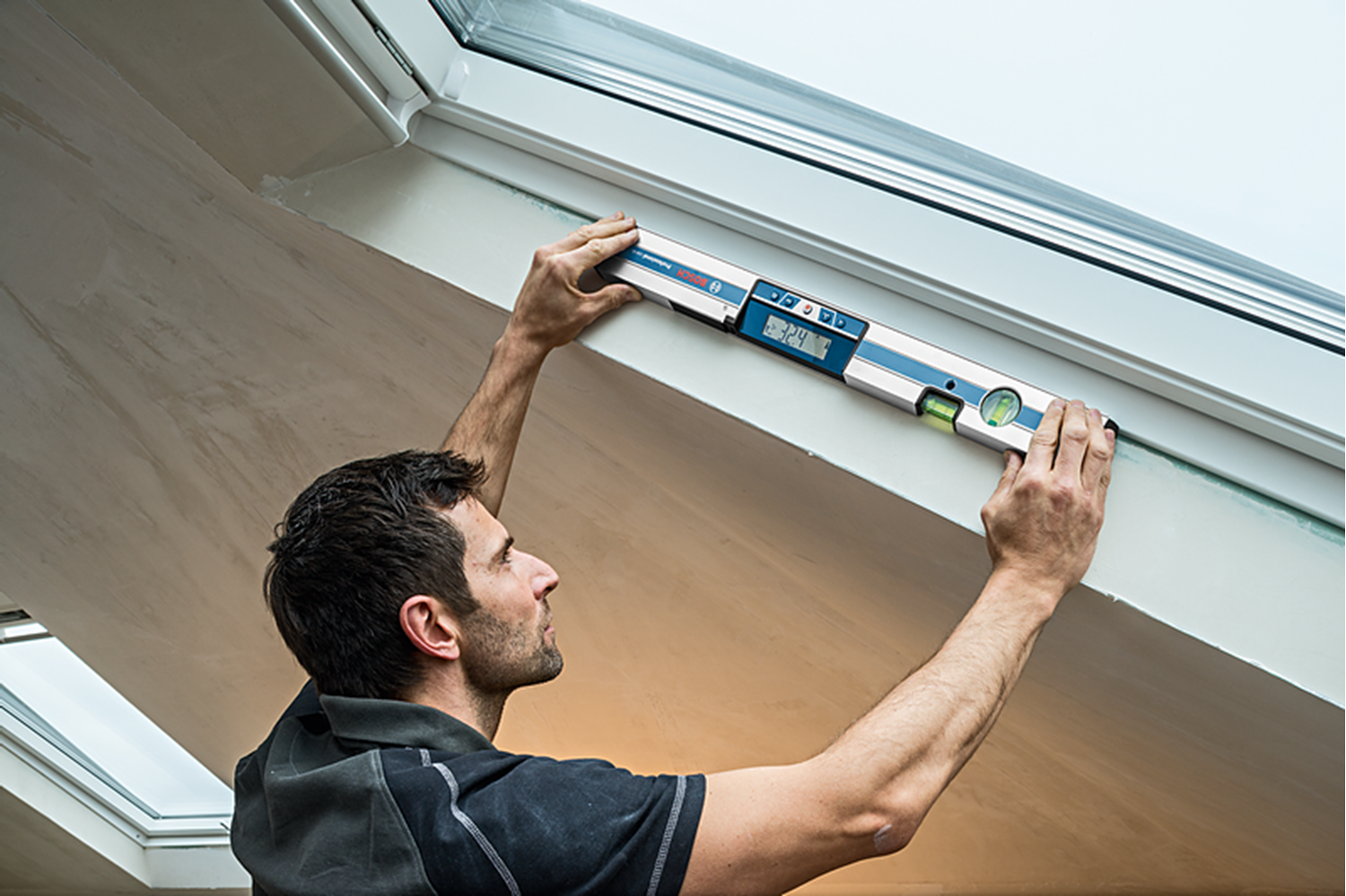 Снимка на Дигитален уред за измерване на наклони Bosch GIM 60 Professional 0601076700+Подарък футболна топка