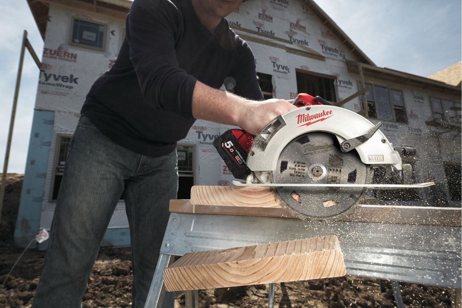 Снимка на Акумулаторен циркуляр Milwaukee M18BLCS66-0X Solo 4933464589 