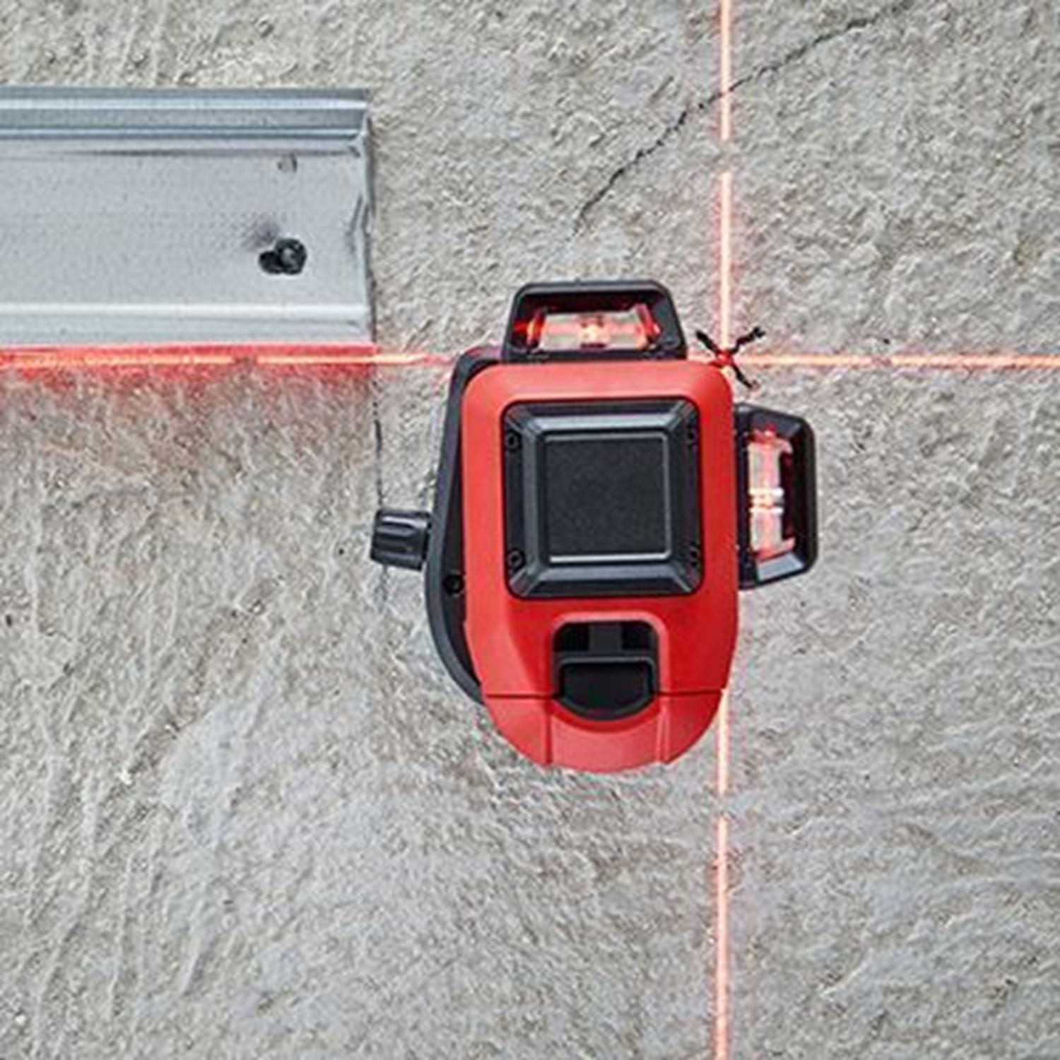 Снимка на ЧЕРВЕН МНОГОЛИНИЕН ЛАЗЕР ЗА ТОЧНО ПОДРАВНЯВАНЕ 3x360°,LEICA Lino L6R ,918976