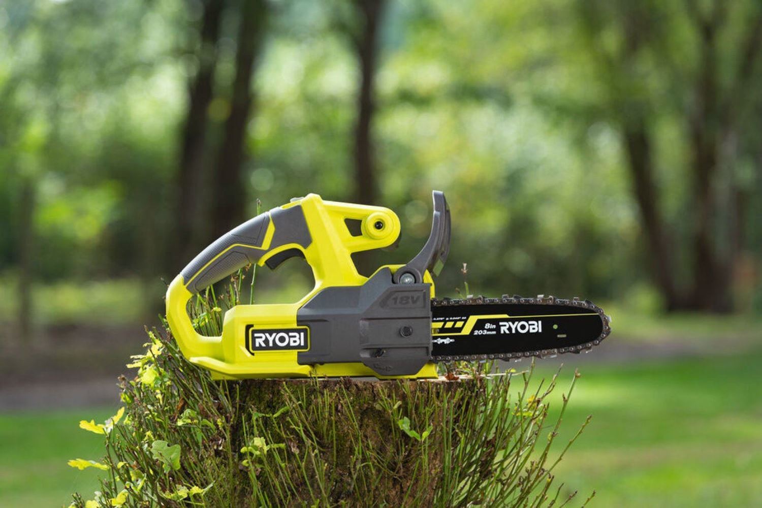 Снимка на Акумулаторен верижен трион 20см. Ryobi RY18CS20A-125,батерия 1бр. 18V 2.5AH,5133005415