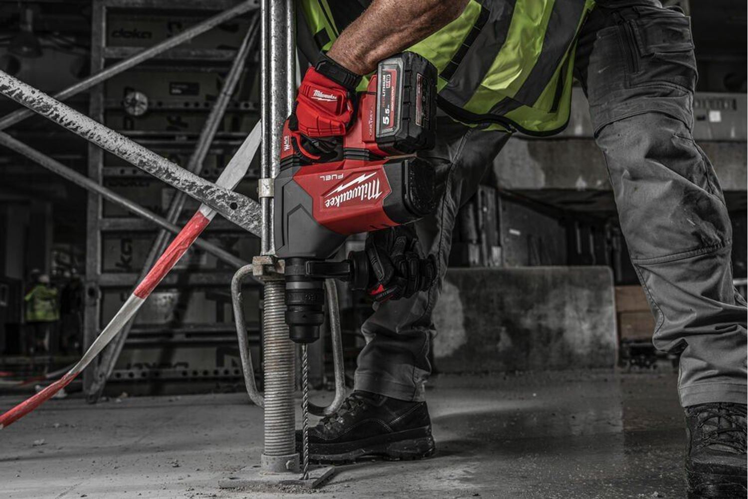 Снимка на Акумулаторен перфоратор Milwaukee M18ONEFHPX-552X,бат. 2xM18HB5.5 5.5Ah,4933478496