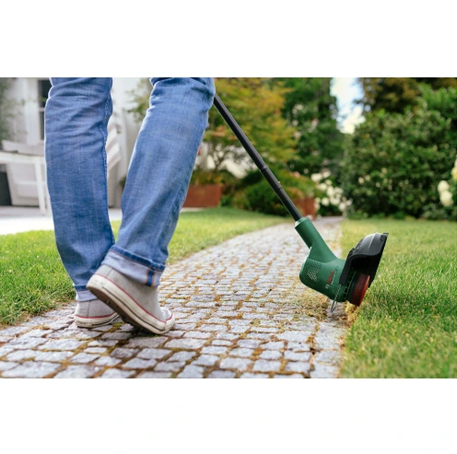 Снимка на Акумулаторен тример за трева EasyGrassCut 18V-26,(само машина),Bosch,06008C1C04