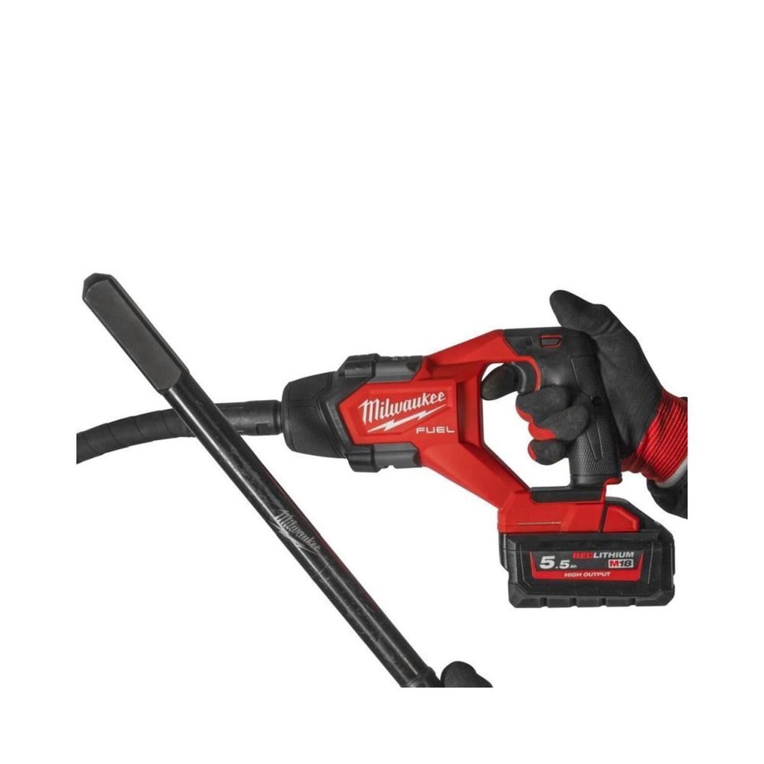 Снимка на Акумулаторен вибратор за бетон M18FCVN24-551, 18V, 5.5 AH, 4933479600, Milwaukee